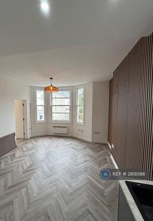 2 bedroom flat to rent, Babbacombe Road, Torquay, TQ1