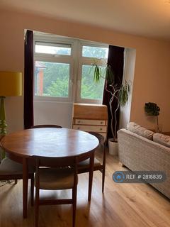 2 bedroom flat to rent, Colson Way, London, SW16