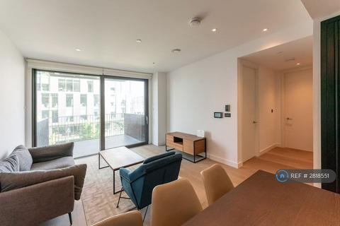 2 bedroom flat to rent, Viaduct Gardens, London, SW11