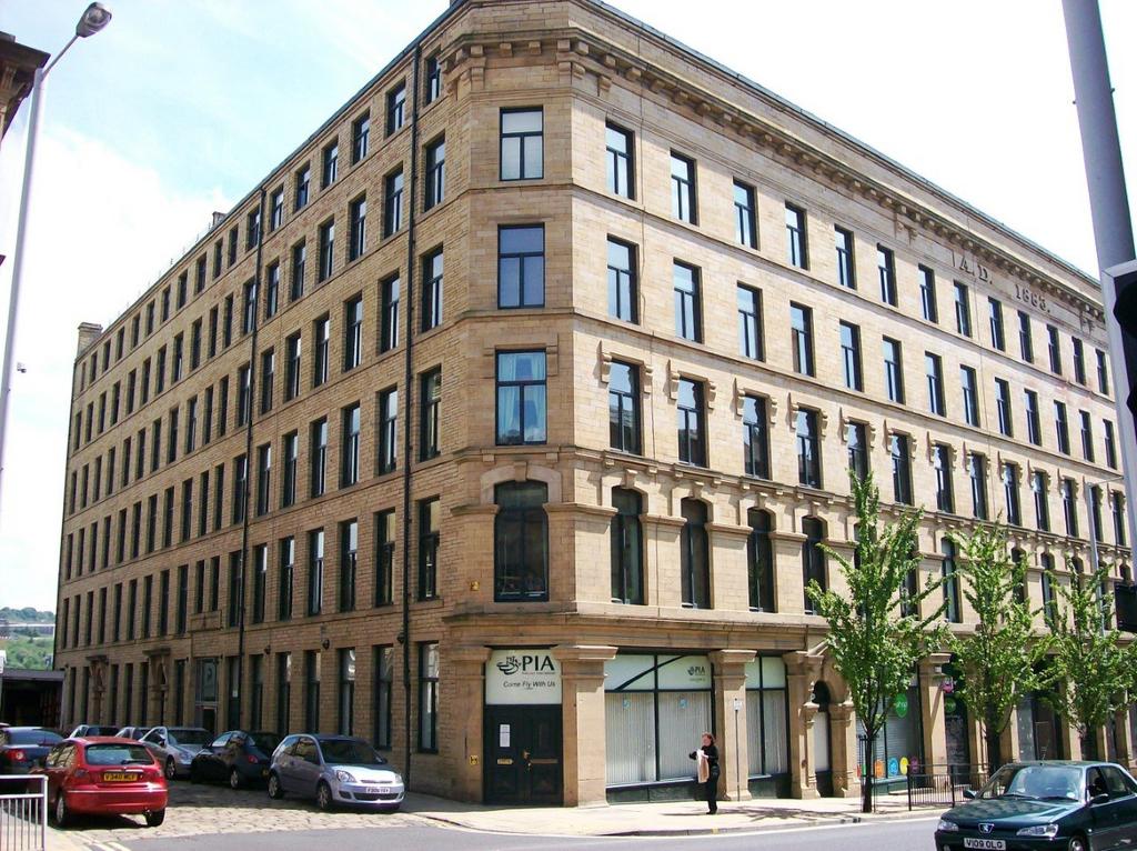 2 Bed Flat