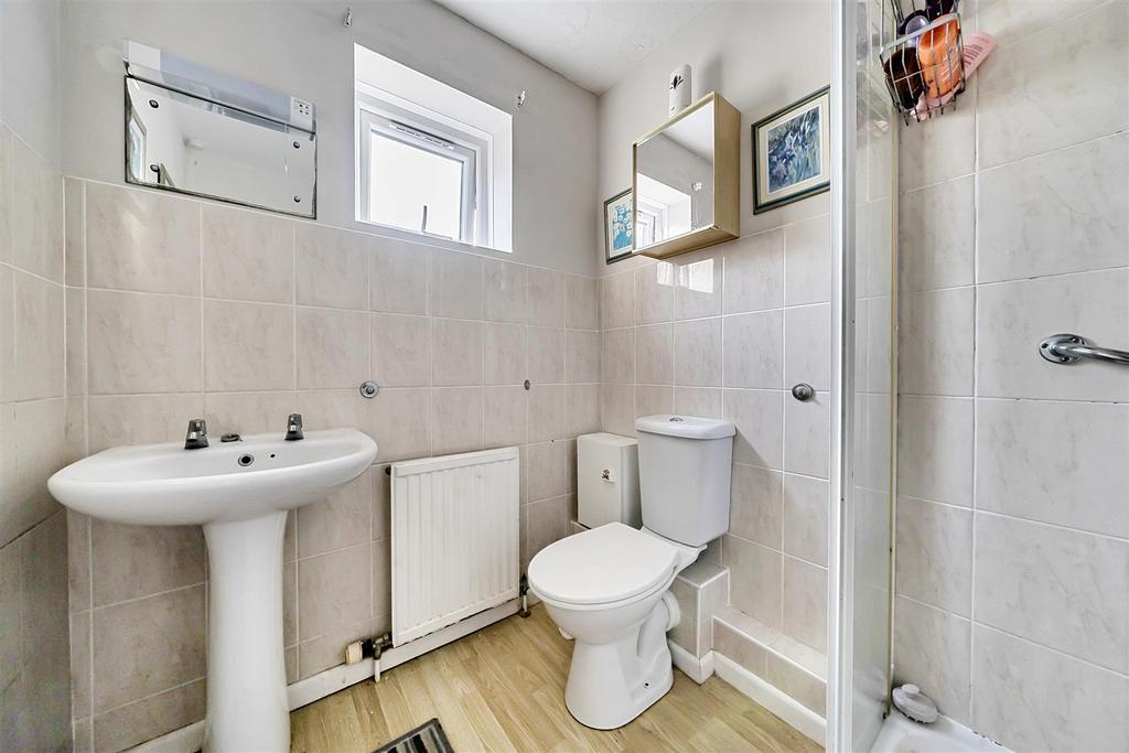 En=Suite Shower Room