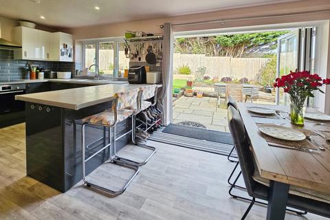 3 bedroom bungalow for sale, Summers Lane, Totland Bay, Isle of Wight