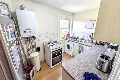 2 bedroom maisonette to rent, Salisbury Road, Forest Gate