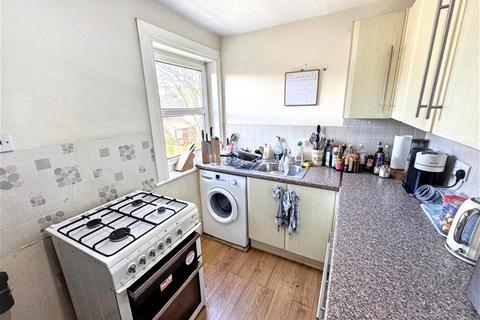 2 bedroom maisonette to rent, Salisbury Road, Forest Gate