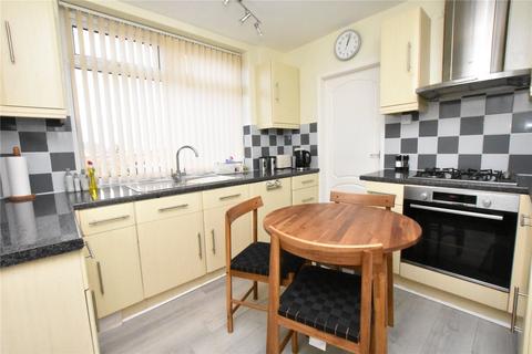 3 bedroom semi-detached house for sale, Lulworth Walk, Leeds, West Yorkshire
