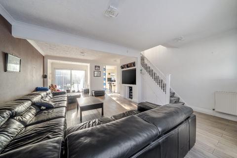 4 bedroom semi-detached house for sale, Edgware HA8