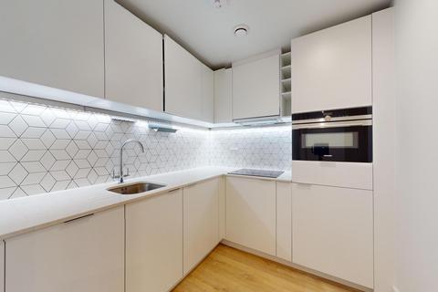 1 bedroom ground floor flat to rent, Beverley Way