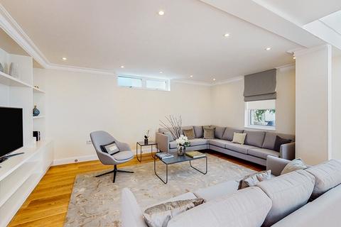undefined, Warwick Gardens, London, W14