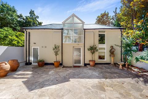 undefined, Warwick Gardens, London, W14