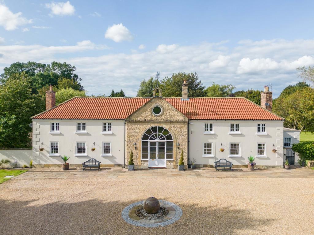 Coach House