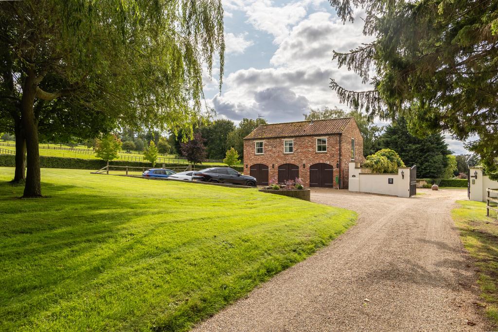 Garage/Annexe