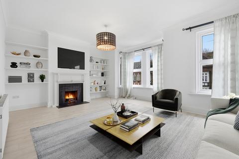 2 bedroom flat for sale, St Andrews Road, Enfield, EN1