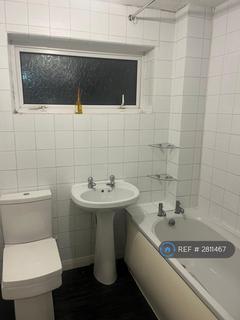 3 bedroom end of terrace house to rent, Brunton Walk, Newcastle Upon Tyne, NE3