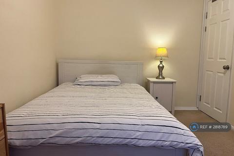 undefined, Fairlawns Close, Staines-Upon-Thames, TW18