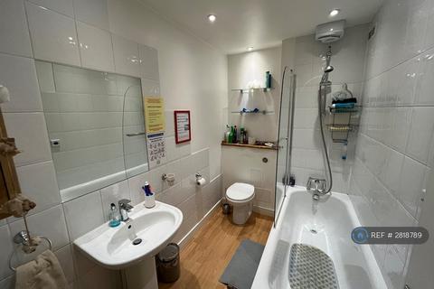 undefined, Fairlawns Close, Staines-Upon-Thames, TW18