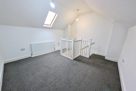 3 bedroom terraced house to rent, Florence street, Hucknall, Ng15 6eb