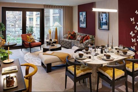 undefined, London Dock, 9 Arrival Square, London, E1W