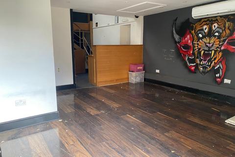 Retail property (high street) to rent, 40 Aubrey St Hereford HR4 0BU