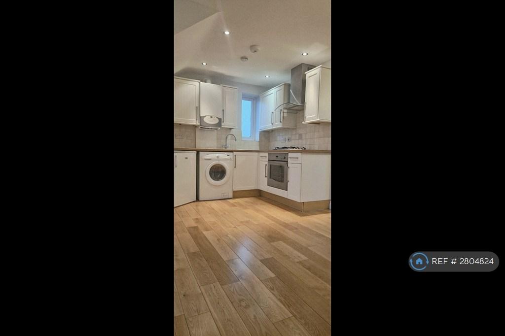 Kitchen Area &amp; Fitted Appliances