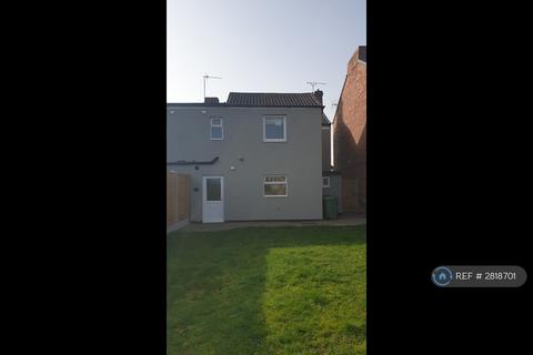 3 bedroom semi-detached house to rent, Manor Road, Chesterfield, S43