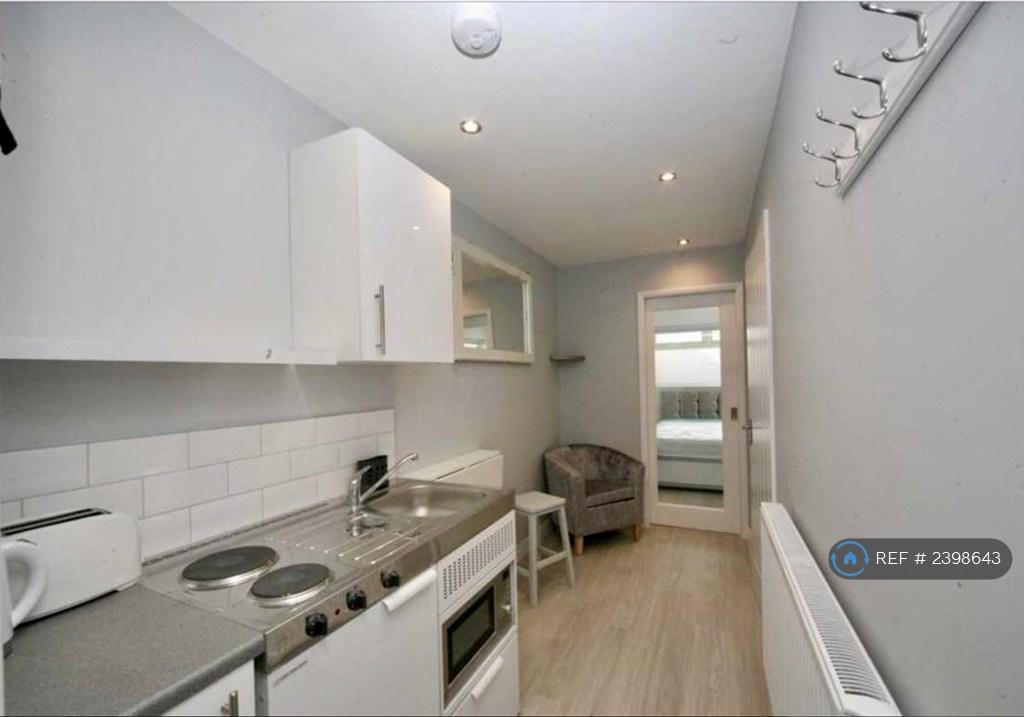 Kitchenette/Diner