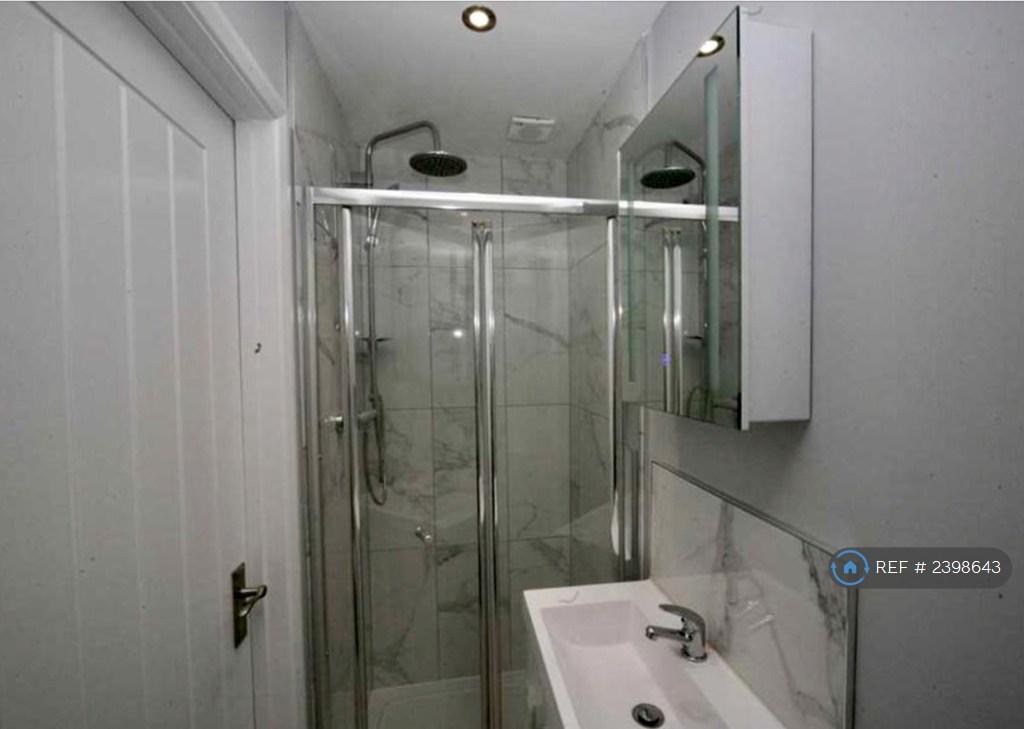 Shower Room &amp; Wc