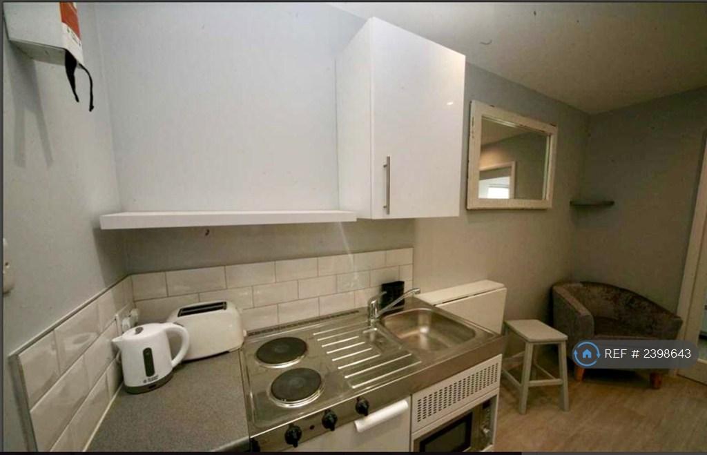 Kitchenette