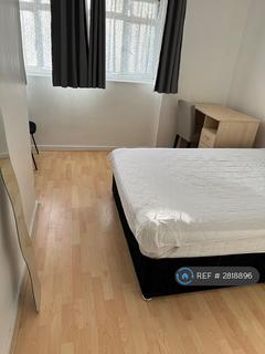 4 bedroom terraced house to rent, Marryat House, Pimlico, SW1V