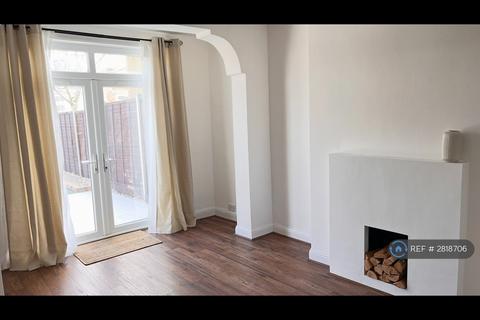 3 bedroom terraced house to rent, Myra St, London, SE2