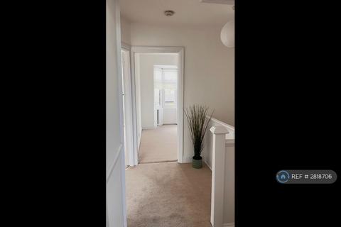 3 bedroom terraced house to rent, Myra St, London, SE2