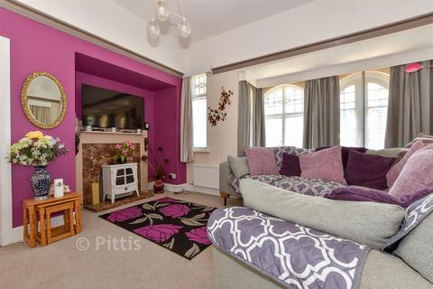 4 bedroom detached bungalow for sale, Melville Street, Sandown PO36