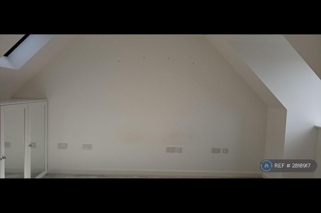 Bedroom 1 (Master) View3
