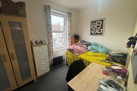 undefined, Winnie Road - 110992, Selly Oak B29