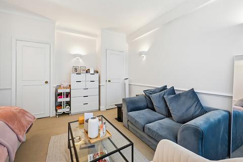 undefined, Sloane Avenue, SW3