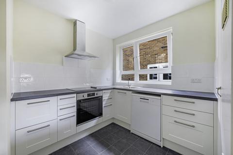 1 bedroom flat to rent, South Park Road, SW19