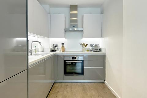 1 bedroom flat to rent, Juniper Drive, SW18