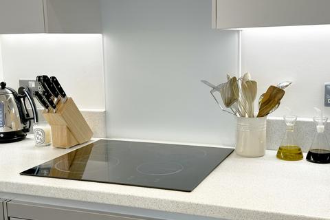 1 bedroom flat to rent, Juniper Drive, SW18