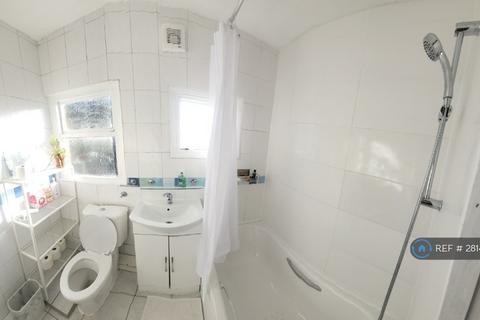 undefined, London, London, N22