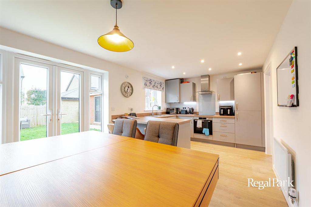 Kitchen/Dining Room