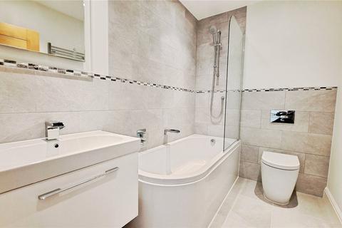 4 bedroom semi-detached house to rent, Archery Gardens, East Sussex TN38
