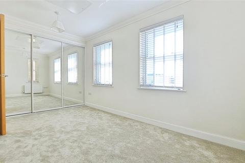 4 bedroom semi-detached house to rent, Archery Gardens, East Sussex TN38