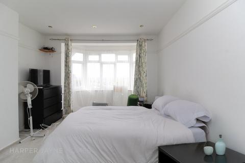 3 bedroom semi-detached house for sale, Grange Road, SE19