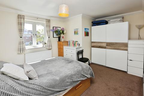undefined, Shore Road, Southampton, SO31