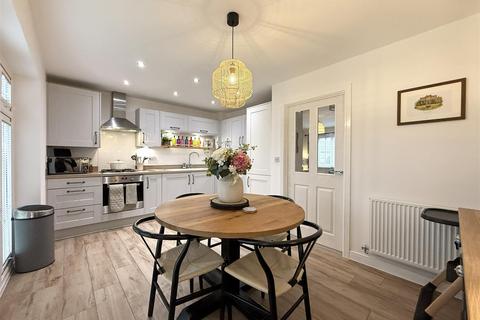 3 bedroom semi-detached house for sale, Fox Avenue, Otley Road, Shrewsbury