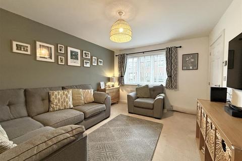 3 bedroom semi-detached house for sale, Fox Avenue, Otley Road, Shrewsbury