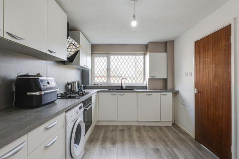 3 bedroom terraced house for sale, Norristhorpe Lane, Liversedge, WF15