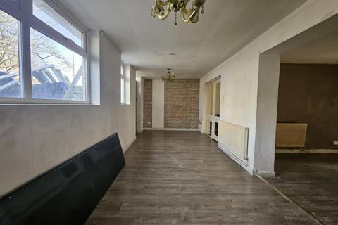 undefined, Wexham Close, Luton LU3