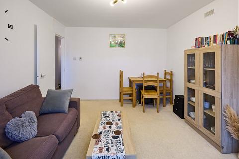 1 bedroom flat for sale, Lilliput Court, Eltham Road, London, SE12