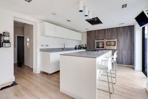 undefined, Cherry Orchard Road, West Molesey, KT8