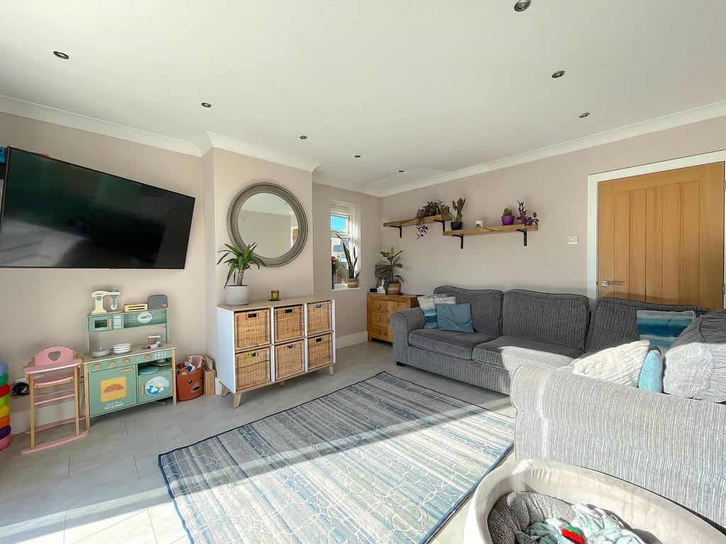 Living Room (2)